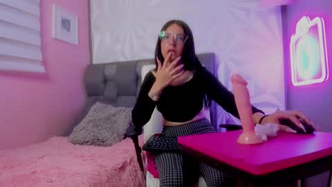 Snapshot of chiaraa_fiore chatting on 02.10.25 Chiara online show from 02.10.25