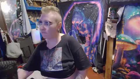 Snapshot of chiaroscurosiren chatting on 09.26.25 CurvySiren online show from 09.26.25