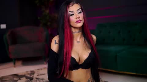 Snapshot of chicaora chatting on 09.08.25 Cami online show from 09.08.25