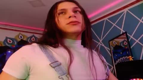 Snapshot of chico_explosivo chatting on 12.01.25 chico_explosivo online show from 12.01.25