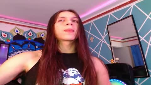 Snapshot of chico_explosivo chatting on 12.18.25 chico_explosivo online show from 12.18.25