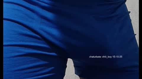 Snapshot of chili_boy chatting on 10.15.25 chili_boy online show from 10.15.25