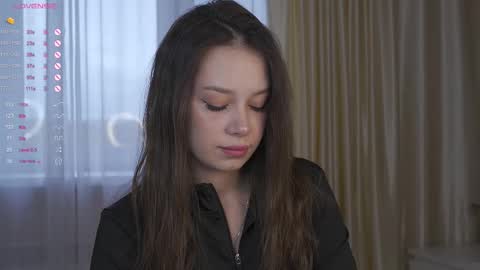 Snapshot of chillgirlll chatting on 09.24.25 Nicole online show from 09.24.25