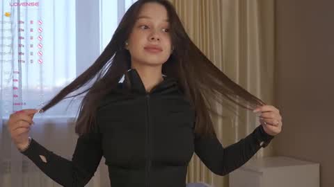 Nicole online show from 12.16.25