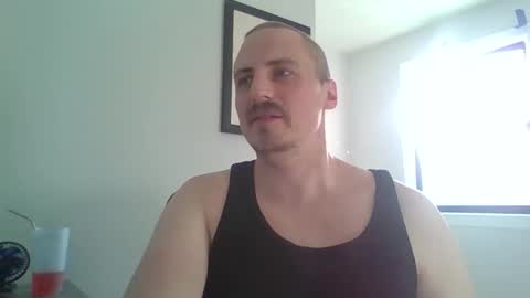 Snapshot of chillsfguy chatting on 12.18.25 Chillsfguy online show from 12.18.25