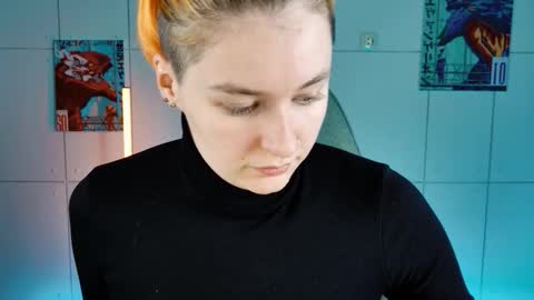 Bella online show from 11.21.25