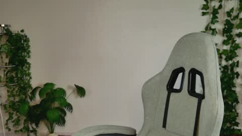 Bella online show from 04.02.26