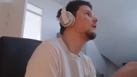 chillzonecam online show from 09.12.25