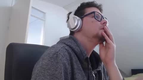 chillzonecam online show from 04.24.26