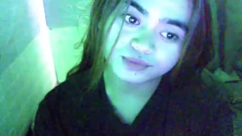 Snapshot of chinny_fuckdoll chatting on 04.21.26 chinny_fuckdoll online show from 04.21.26