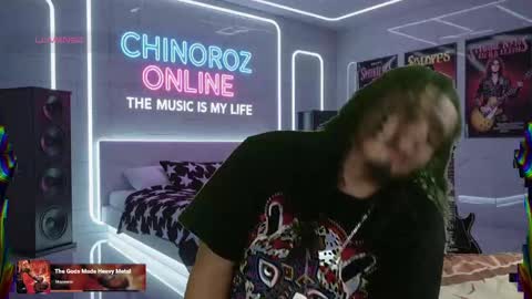 Snapshot of chinoroz chatting on 09.17.25 Enrique online show from 09.17.25