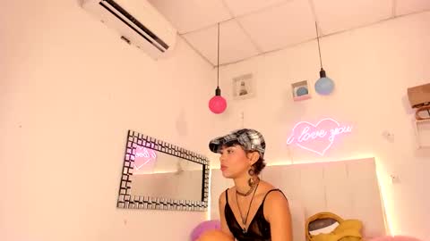Snapshot of chiquibumbun chatting on 05.14.26 sophia online show from 05.14.26