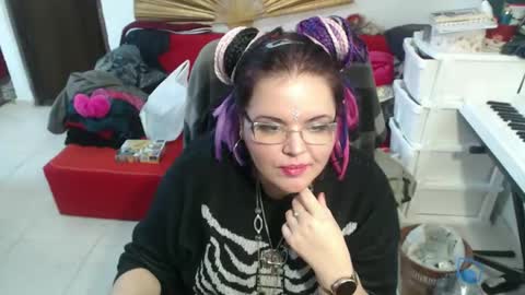 Chloe online show from 12.14.25