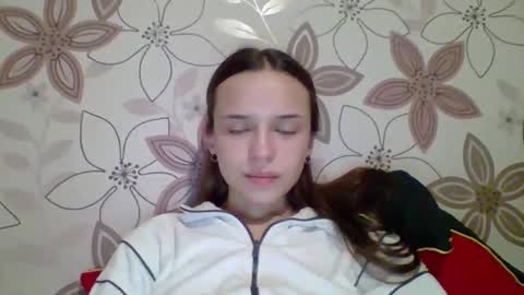 Snapshot of chloe45673 chatting on 05.19.26 chloe45673 online show from 05.19.26
