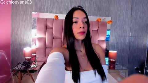 Chloe online show from 10.25.25