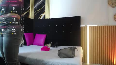 Chloe  online show from 02.23.26