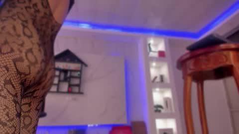 chloe_cooperr online show from 02.08.26