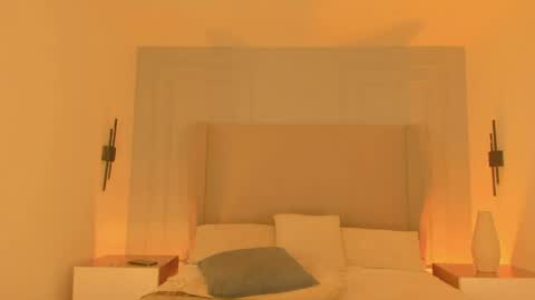 Chloe online show from 04.10.26