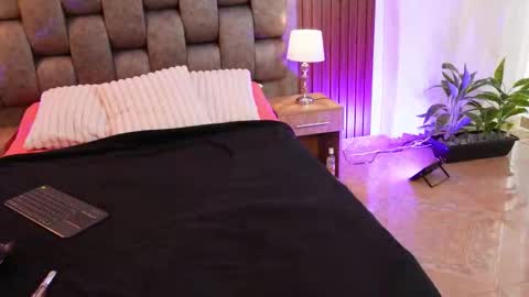 Chloe online show from 03.04.26