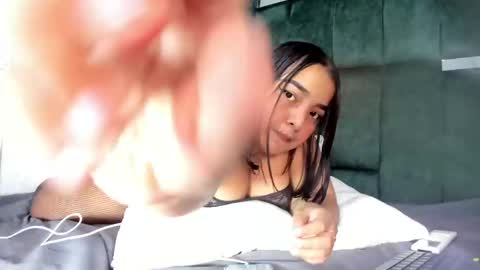 Snapshot of chloe_jackson25 chatting on 05.16.26 Chloe online show from 05.16.26