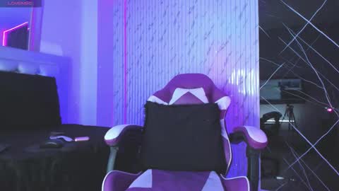 chloe_jacksonn online show from 10.22.25