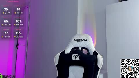 Snapshot of chloe_lov_ chatting on 02.17.26 Chloe Lov GTM2 Mon Tue Thu Sat Sun 0400am - 1030m online show from 02.17.26