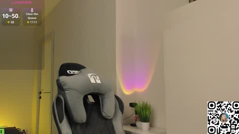 Snapshot of chloe_lov_ chatting on 03.04.26 Chloe Lov GTM2 Mon Tue Thu Sat Sun 0400am - 1030m online show from 03.04.26