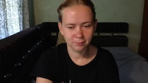 Snapshot of chloe_roo chatting on 07.15.26 Mila online show from 07.15.26