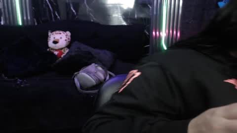 chloe_smith5 online show from 04.02.26