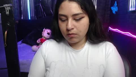 chloe_smith5 online show from 05.20.26