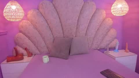   online show from 02.15.25