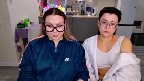 Snapshot of chloe_x_ chatting on 02.25.26 Eva and Sandra online show from 02.25.26