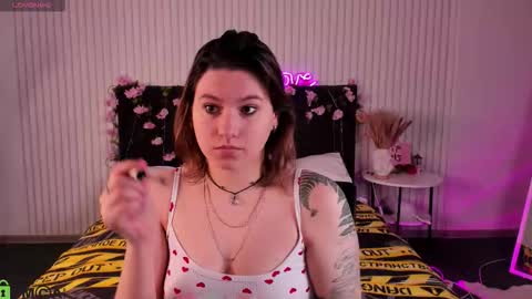 Snapshot of chloebloss0m chatting on 01.08.26 Boni online show from 01.08.26