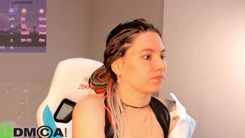 Snapshot of chloebloss0m chatting on 01.19.26 Boni online show from 01.19.26