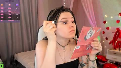 Snapshot of chloebloss0m chatting on 02.10.26 Boni online show from 02.10.26