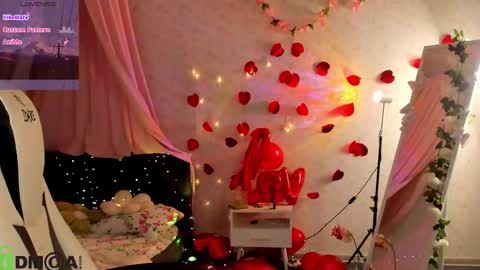 Snapshot of chloebloss0m chatting on 02.12.26 Boni online show from 02.12.26