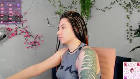 Snapshot of chloebloss0m chatting on 02.17.26 Boni online show from 02.17.26