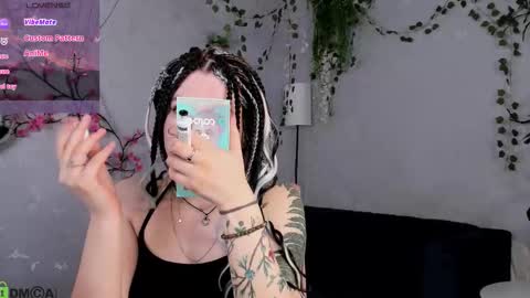 Snapshot of chloebloss0m chatting on 02.21.26 Boni online show from 02.21.26