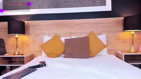 Chloe  online show from 03.25.26