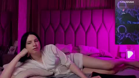 Chloe Fulton online show from 03.04.25