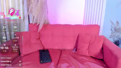 chloegils online show from 12.13.25