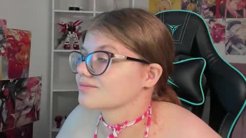 ChloeHalses online show from 01.14.26