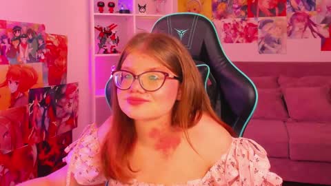 ChloeHalses online show from 04.03.26