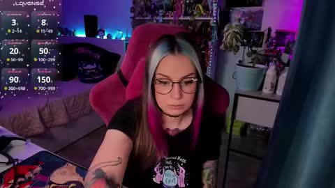 ChloeKohaku online show from 02.11.25