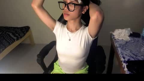 chloelana online show from 01.17.26