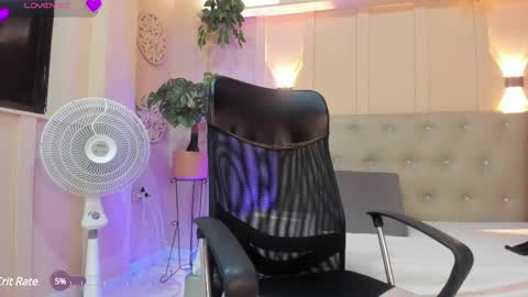 Snapshot of chloerossee chatting on 02.17.25 Chloe rosse online show from 02.17.25