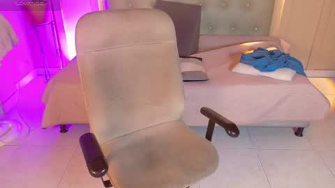 Snapshot of chloerossee chatting on 09.21.25 Chloe rosse online show from 09.21.25