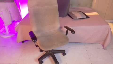 Snapshot of chloerossee chatting on 10.05.25 Chloe rosse online show from 10.05.25