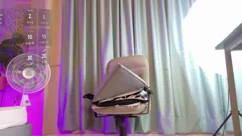 Snapshot of chloerossee chatting on 10.11.25 Chloe rosse online show from 10.11.25