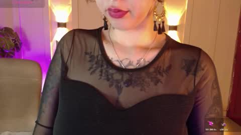 Snapshot of chloerossee chatting on 10.23.25 Chloe rosse online show from 10.23.25